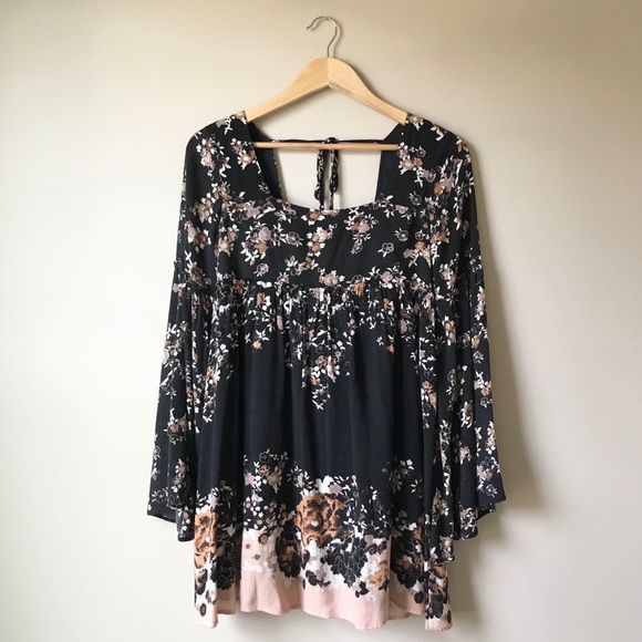 Free People Dresses & Skirts - Free People black floral baby doll dress